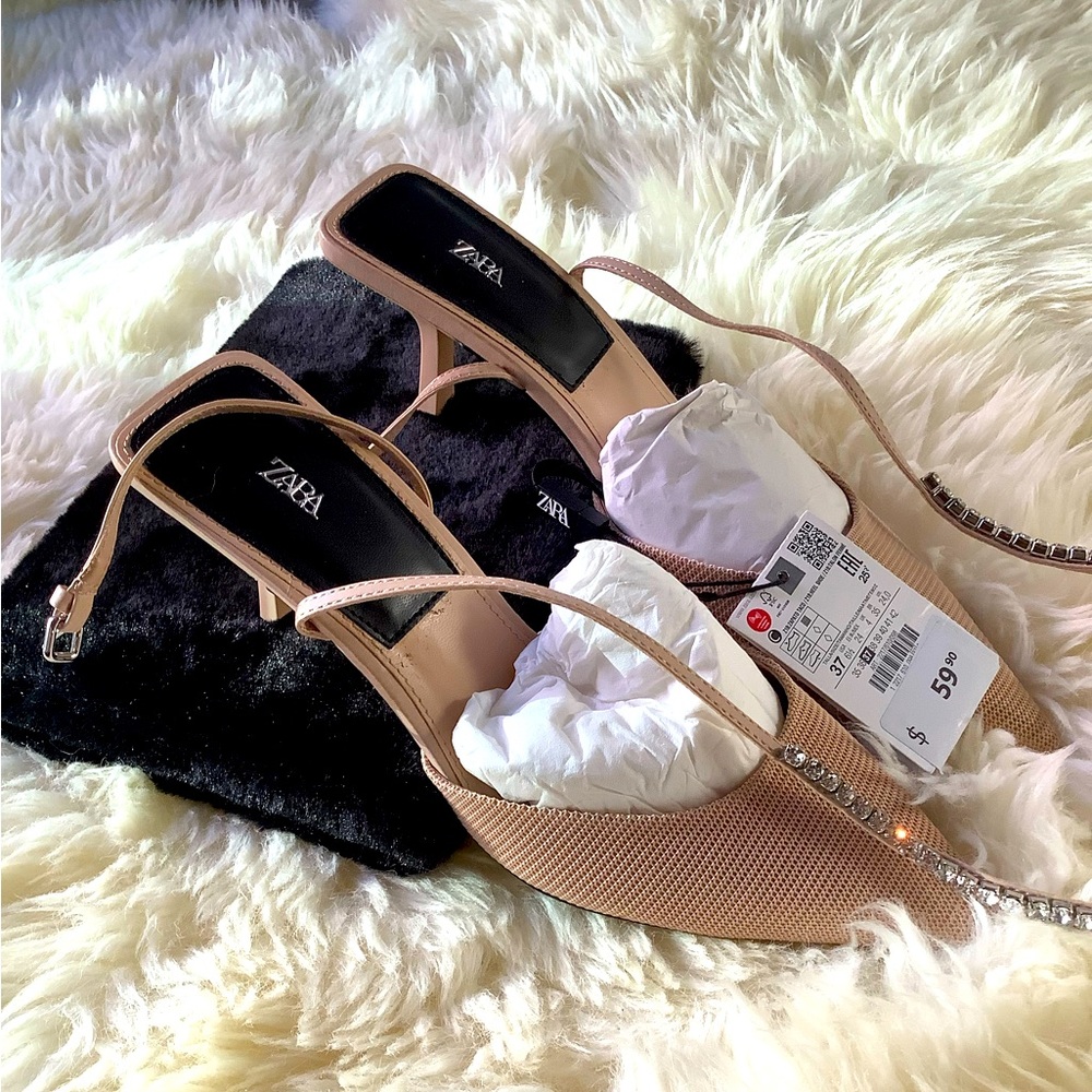 Zara shoes size 37 beige kitten heels